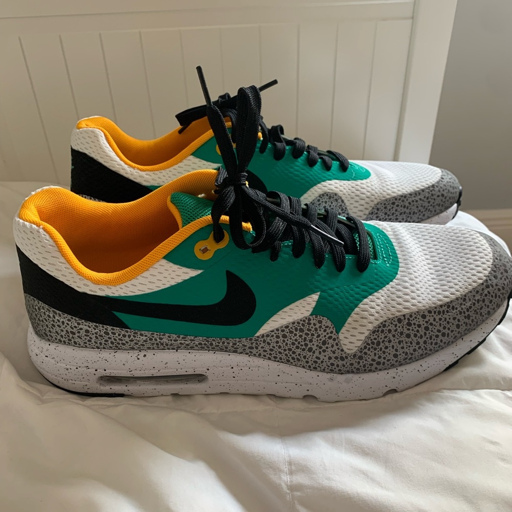 Nike